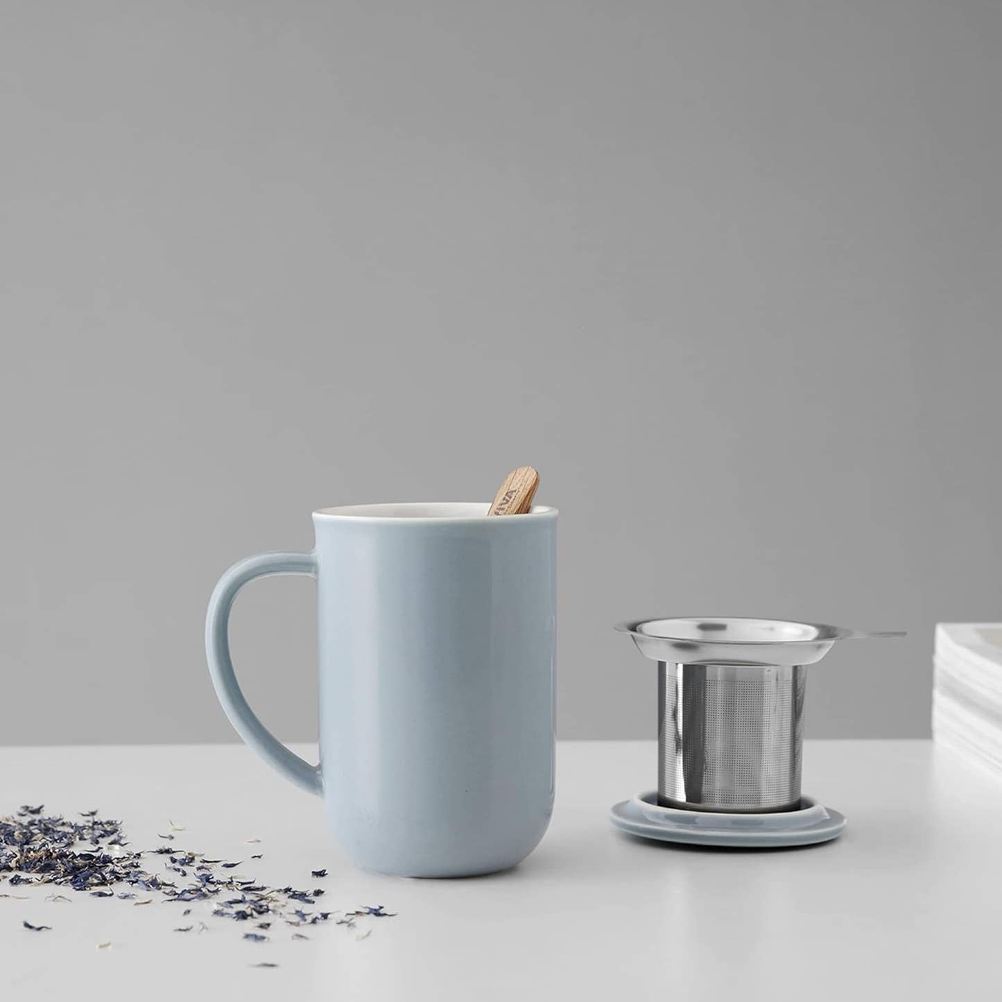 Sea Salt Minima Balance Porcelain Tea Mug with Infuser VIVA
